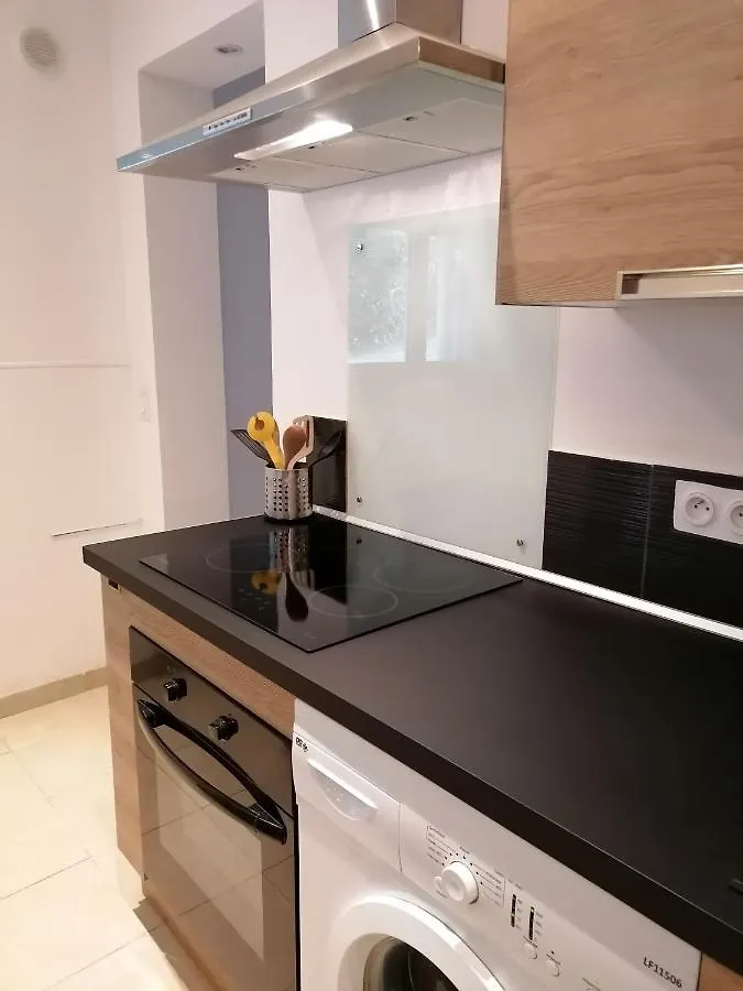 Appartement T2 Rez de villa proche bord de mer Le Pradet